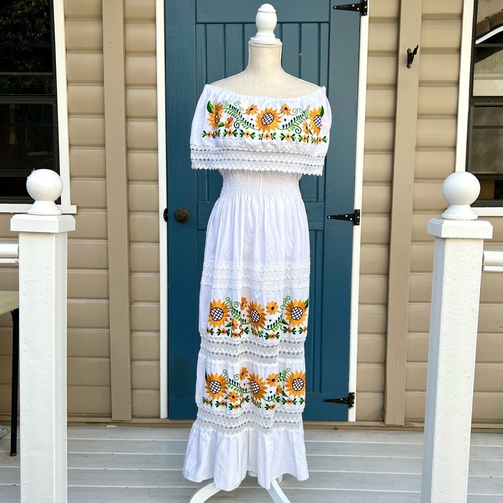 Mexican Traditional Embroidered White Maxi Dress Women Size OS